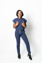 Load image into Gallery viewer, BRANDING ESSENTIALS PHOTOGRAPHY SESSION